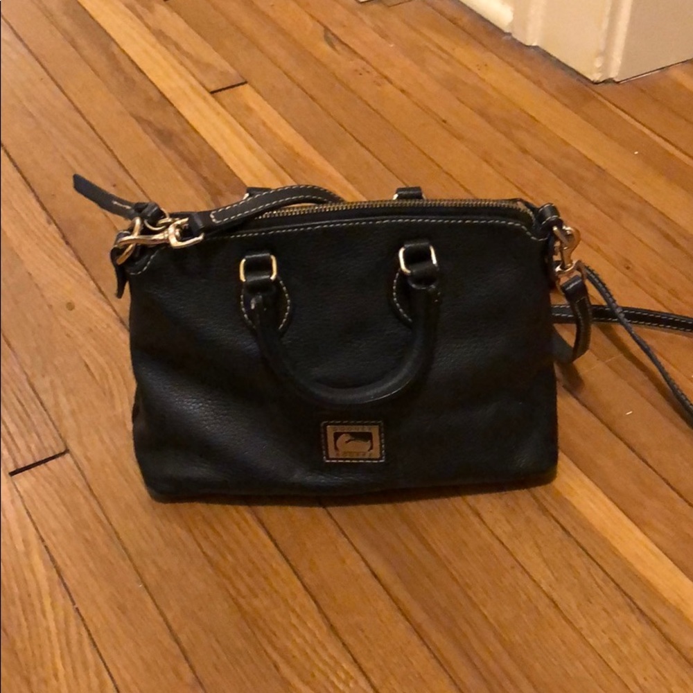Dooney and Bourke cross body bag in black